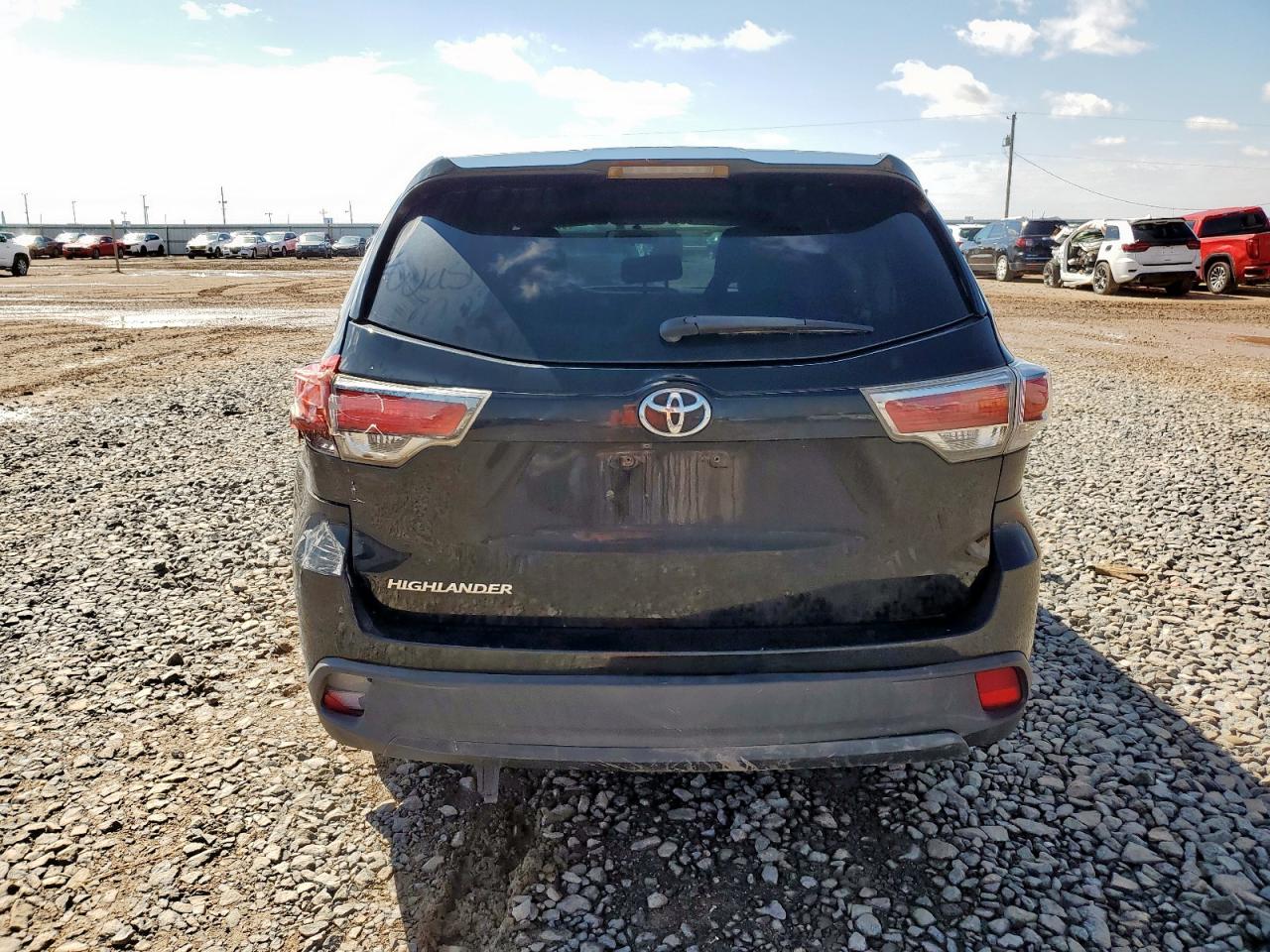 Toyota Highlander Le Image 6