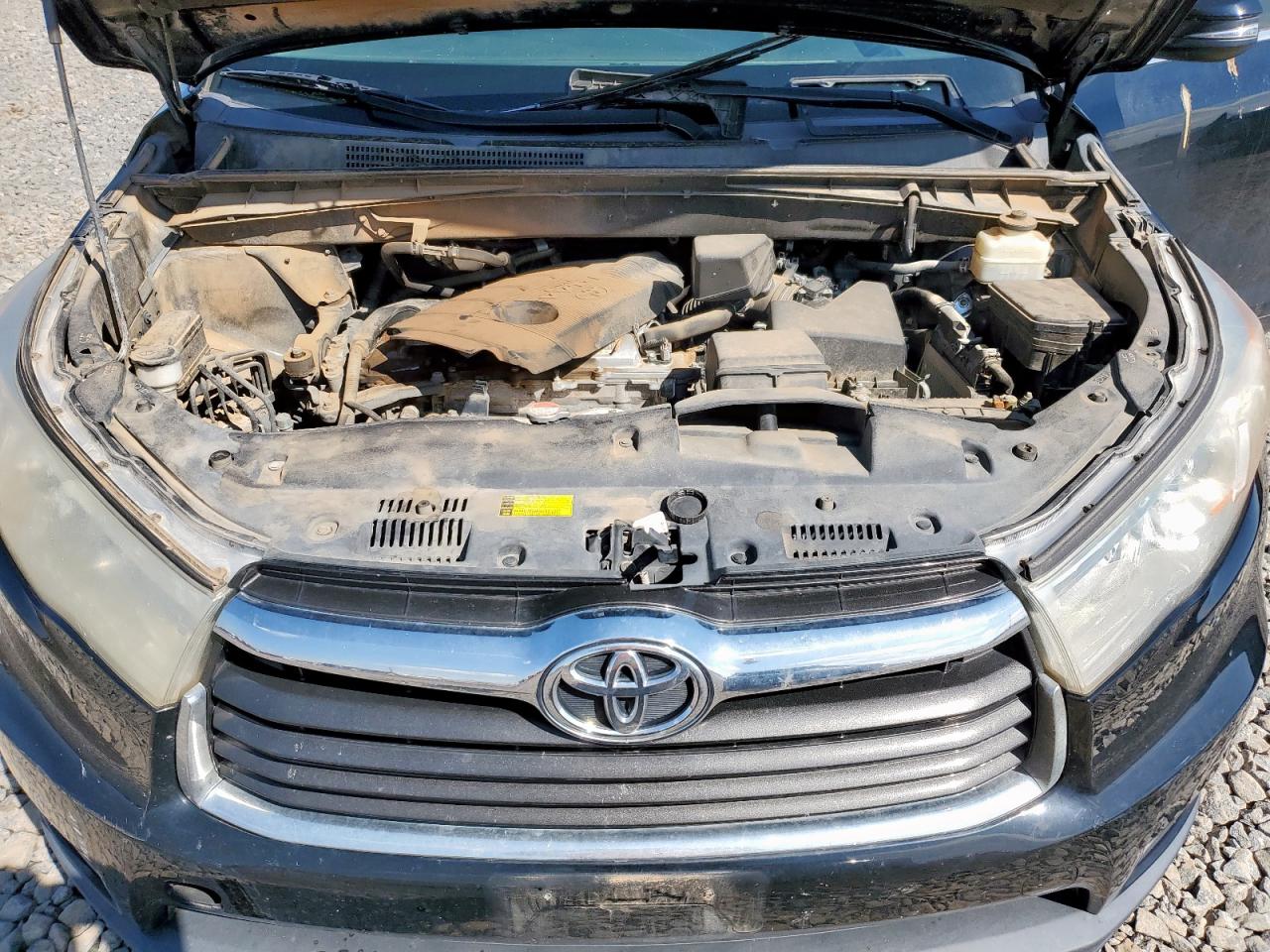 Toyota Highlander Le Image 9