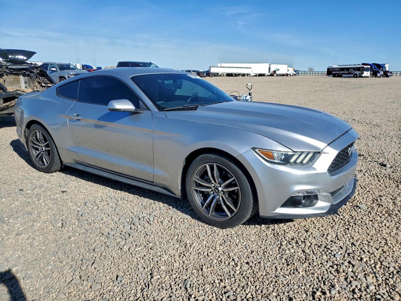 Ford Mustang Image 9