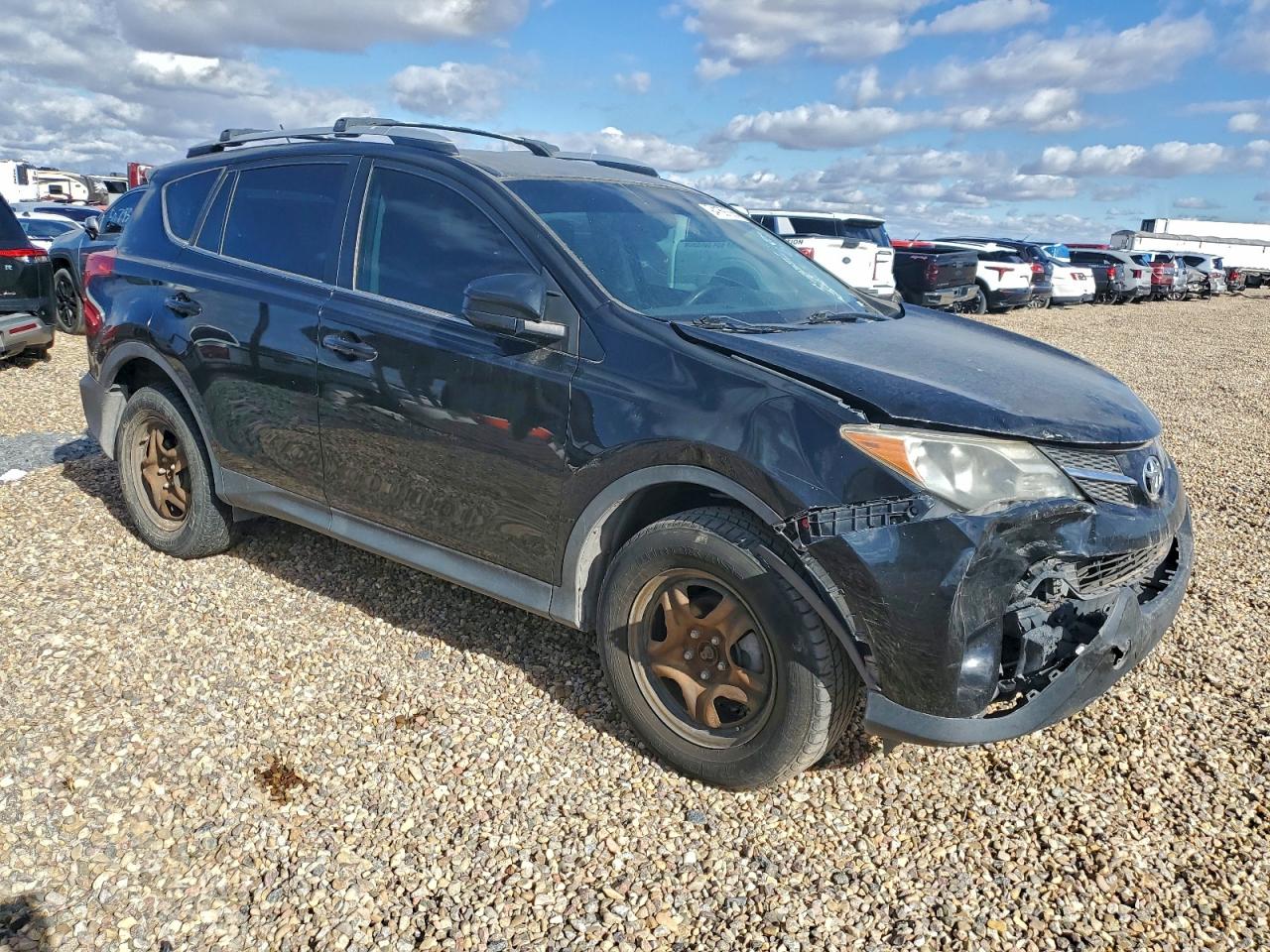 Toyota RAV4 Le Image 12