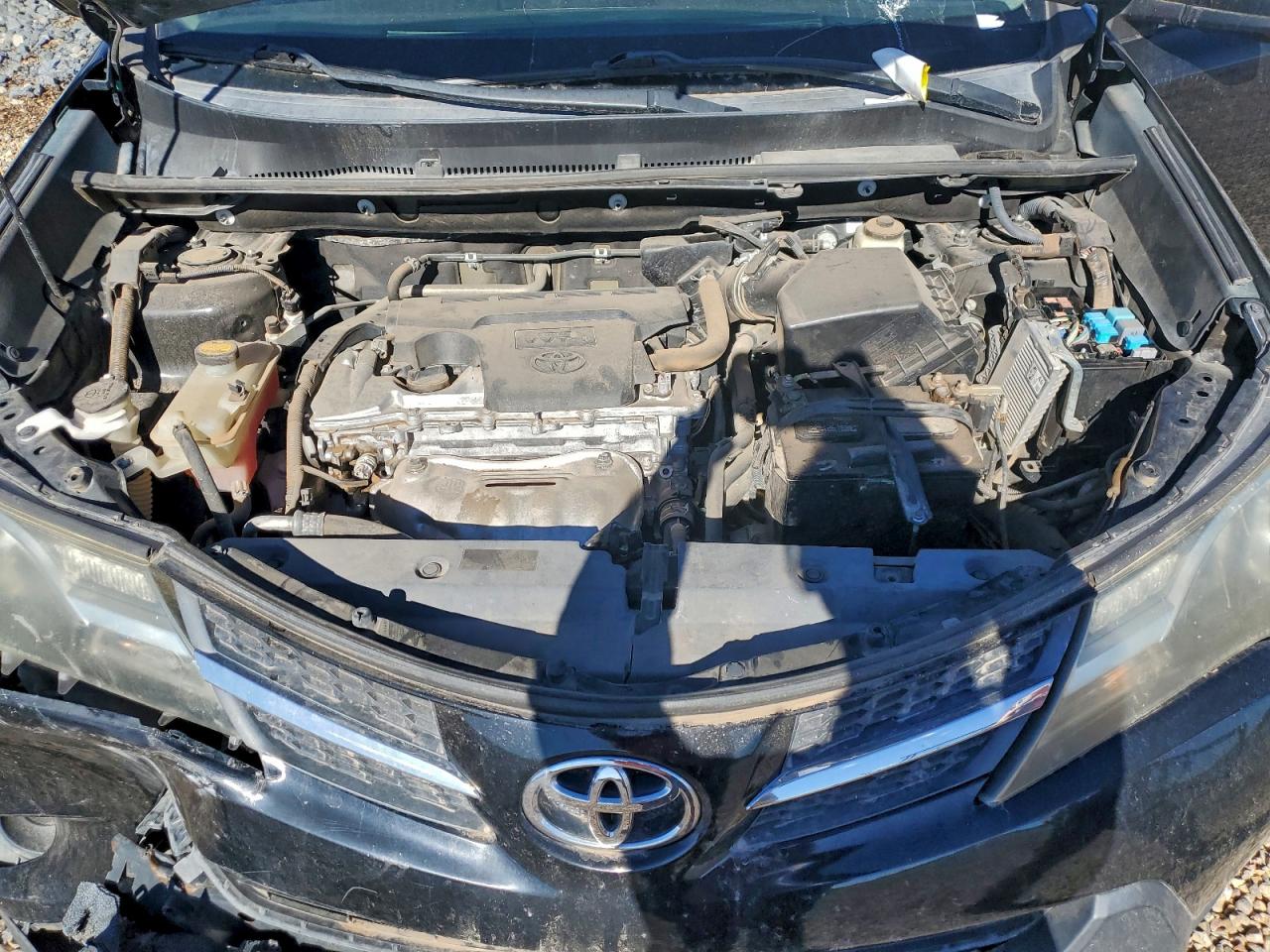 Toyota RAV4 Le Image 5