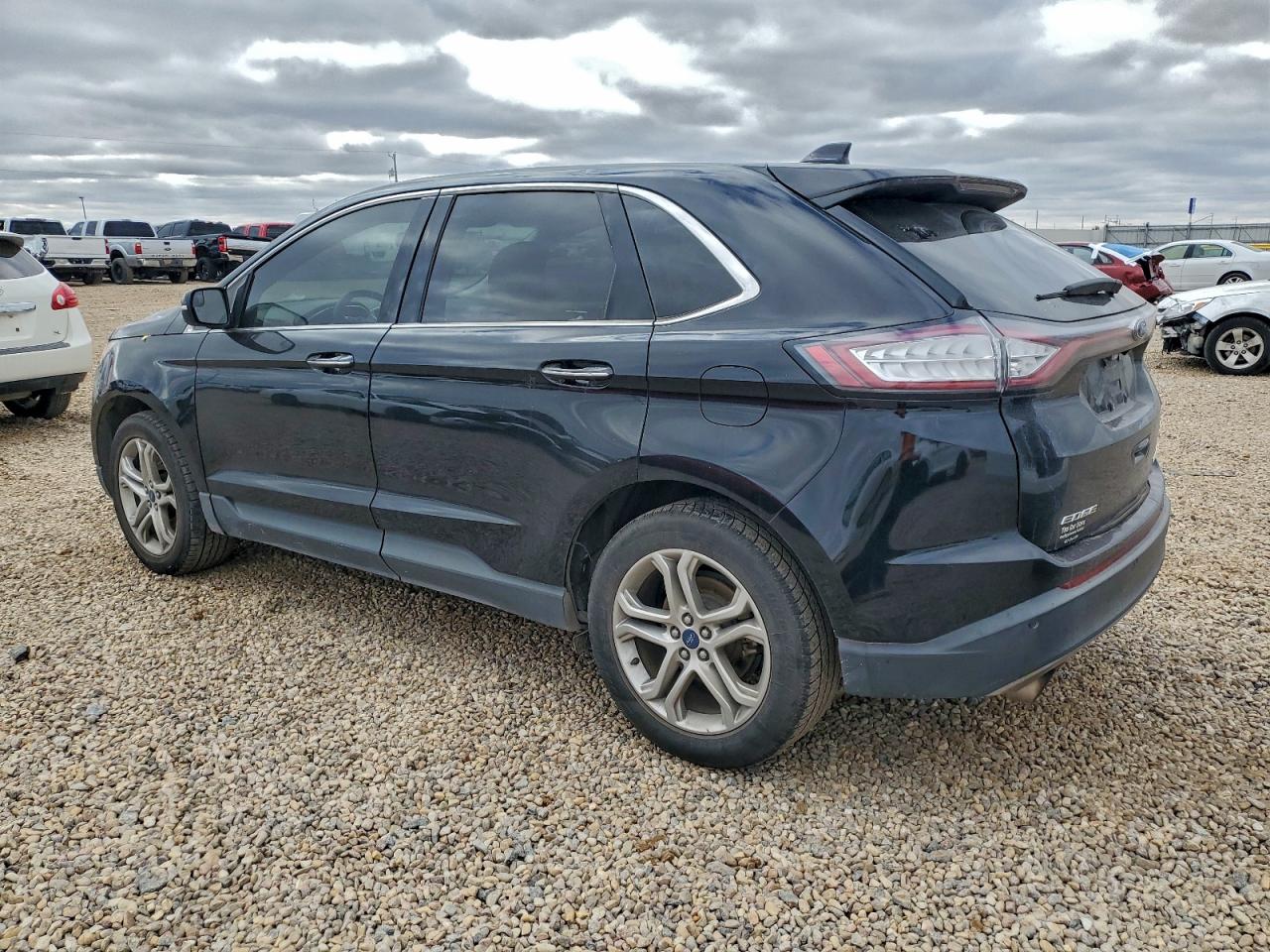 Ford Edge Titanium Image 7