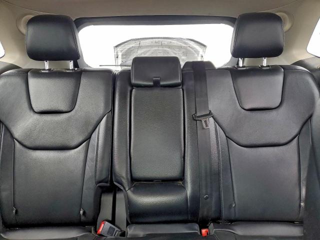 Ford Edge Titanium Image 3