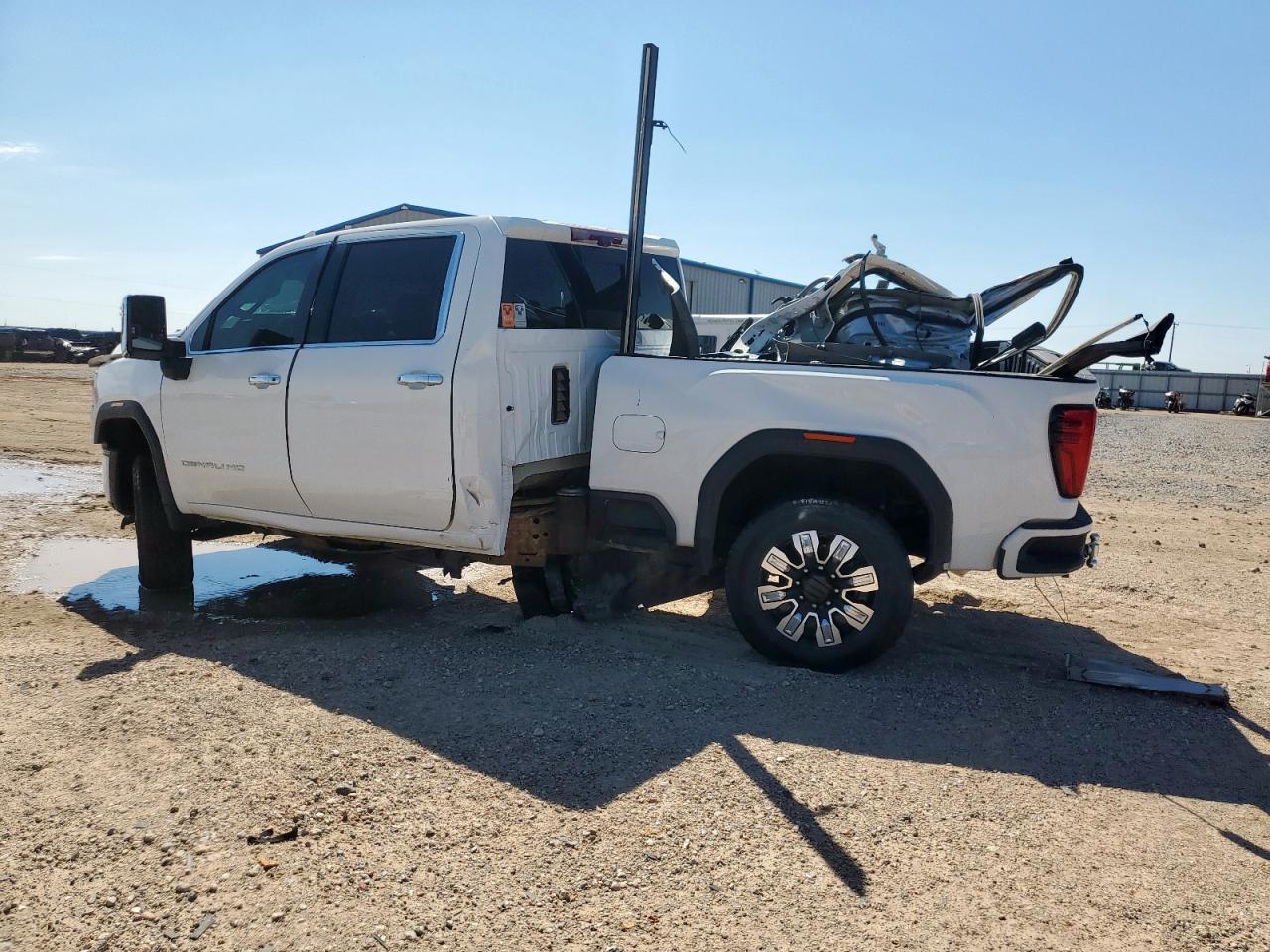 GMC Sierra K2500 Denali Image 7