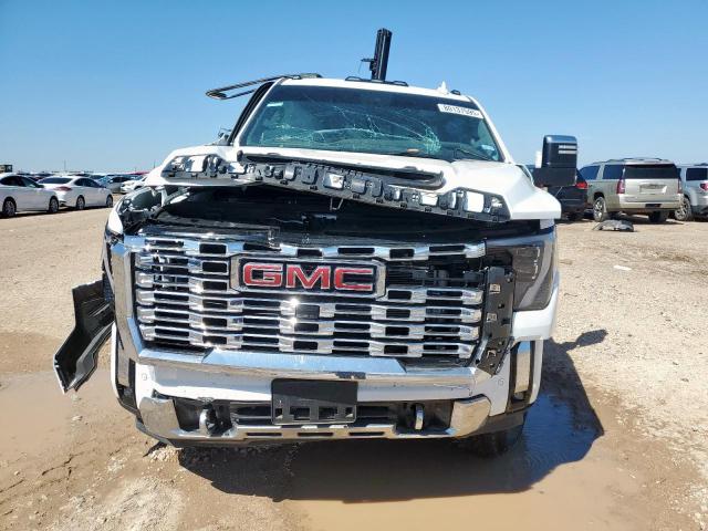 GMC Sierra K2500 Denali Image 8