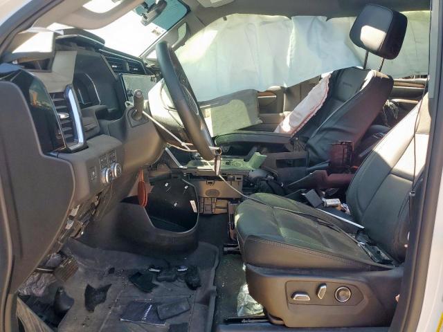 GMC Sierra K2500 Denali Image 3