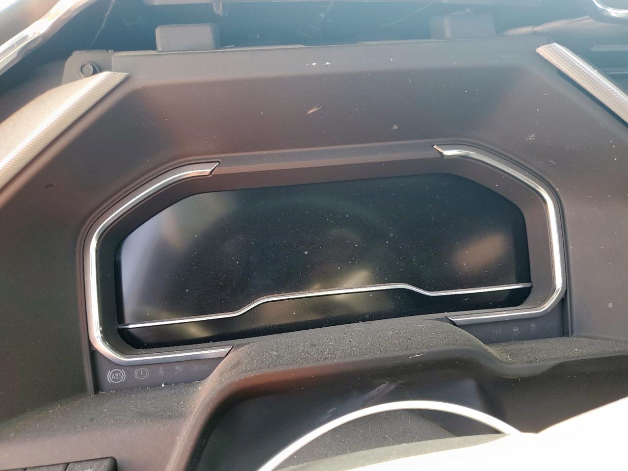 GMC Sierra K2500 Denali Image 2