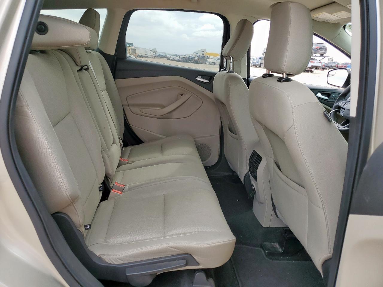 Ford Escape Se Image 8