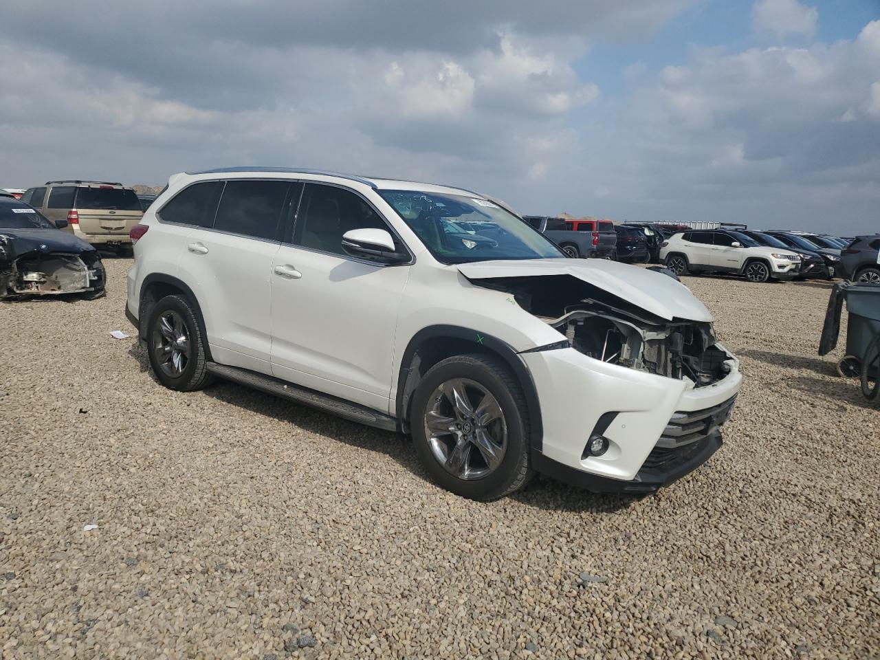 Toyota Highlander Limited Image 12