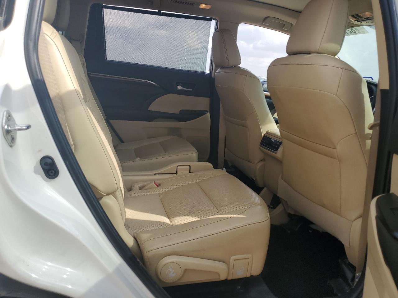 Toyota Highlander Limited Image 2