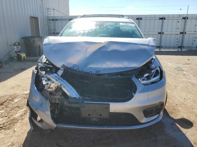 Chrysler Pacifica Touring L Image 3