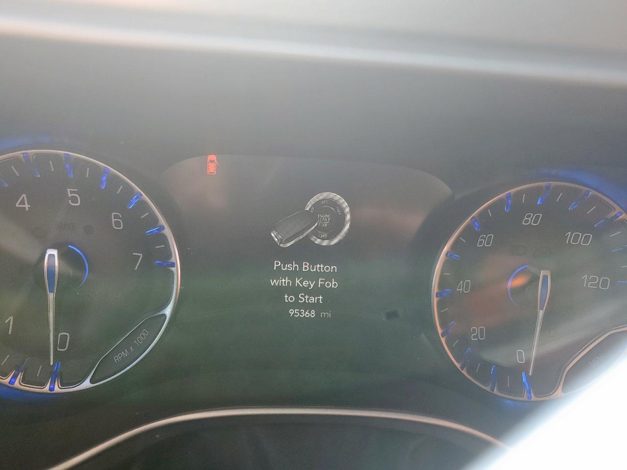 Chrysler Pacifica Touring L Image 4