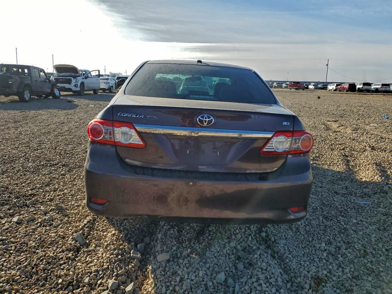 Toyota Corolla Base Image 2