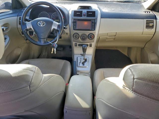 Toyota Corolla Base Image 3