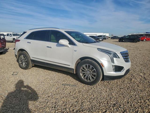 Cadillac XT5 Luxury Image 2