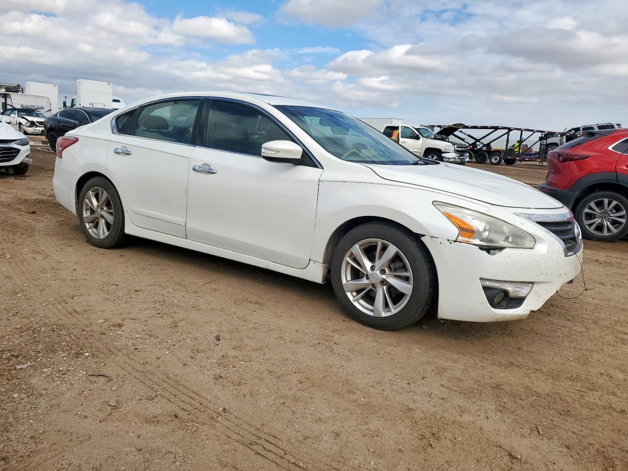 Nissan Altima 2.5 Image 2