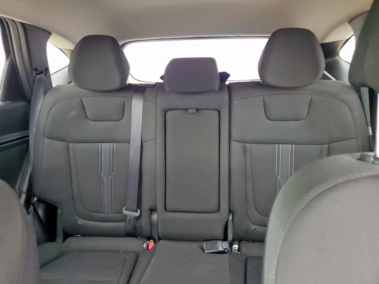 Hyundai TUCSON Blue Image 4