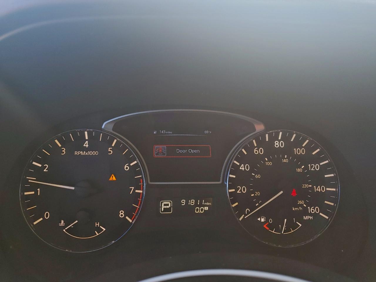 Nissan Pathfinder S Image 10