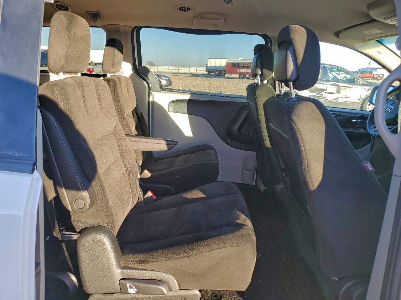 Dodge Caravan Se Image 10