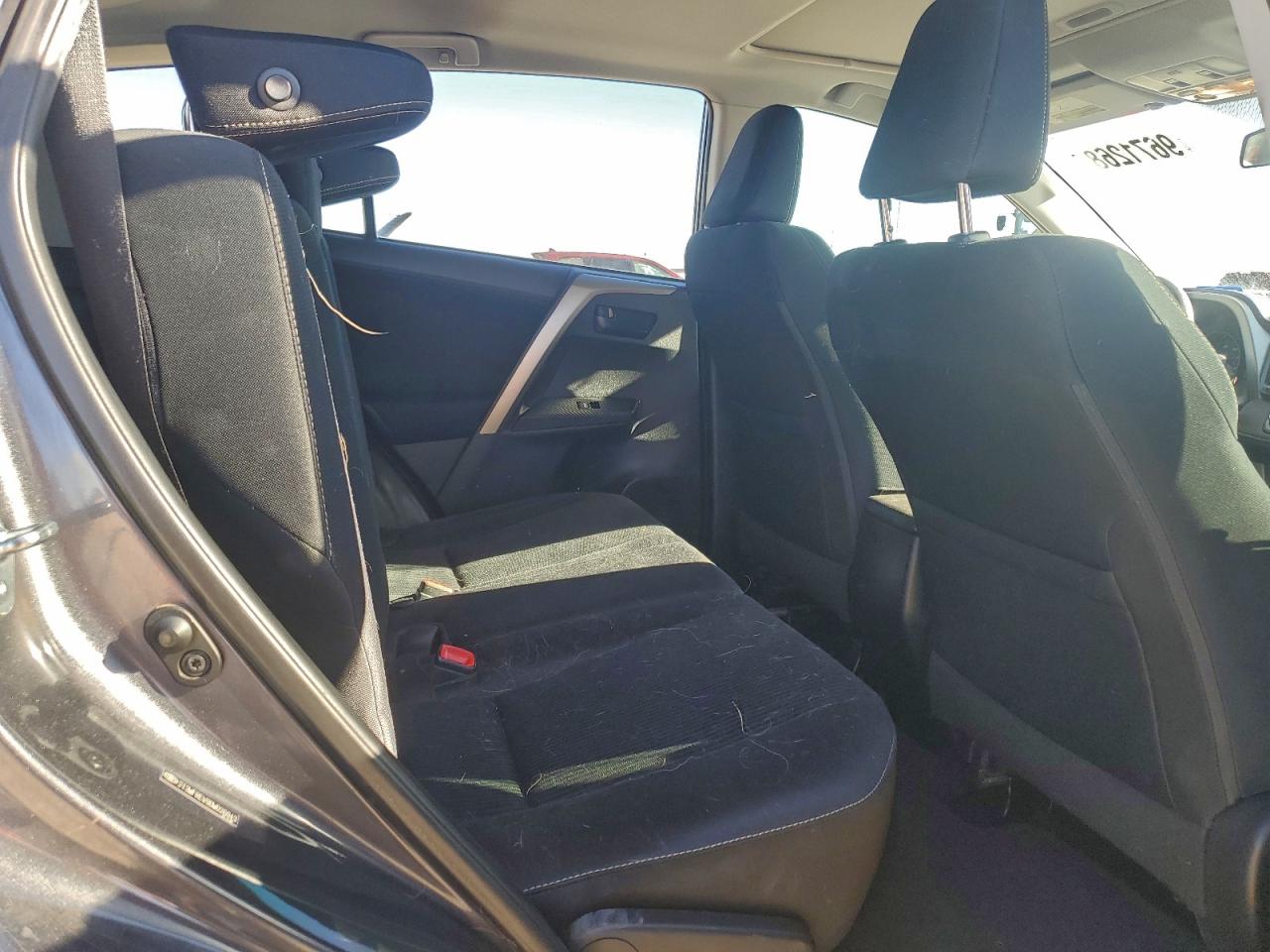 Toyota RAV4 Xle Image 7