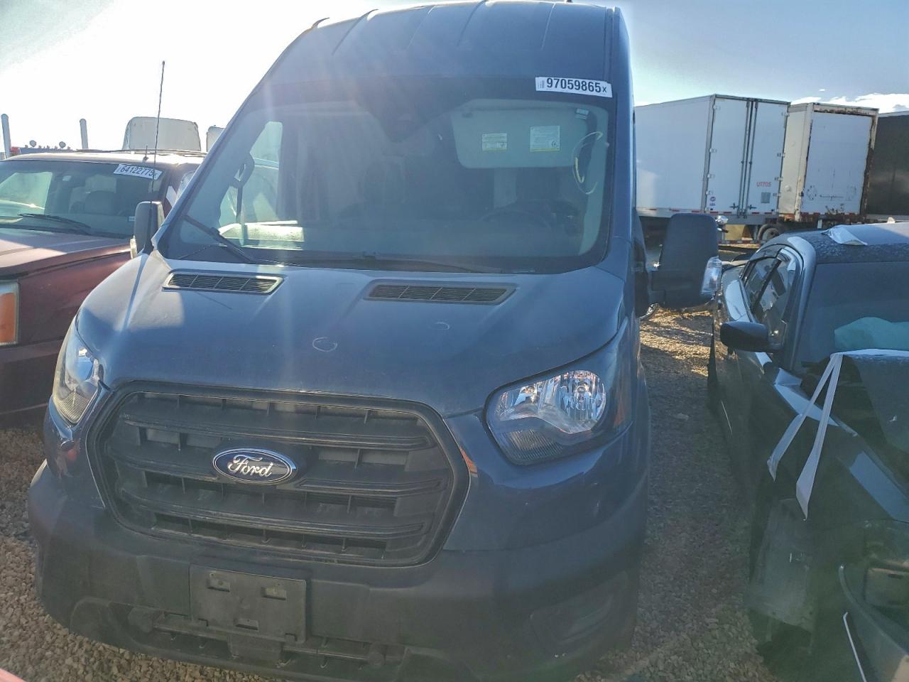Ford Transit T-250 Image 2