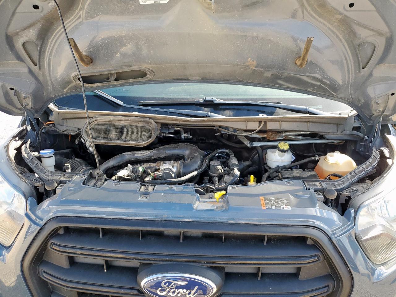 Ford Transit T-250 Image 10