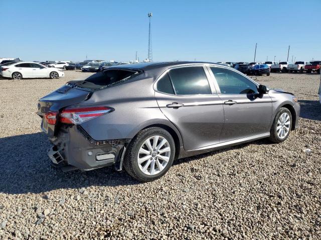 Toyota Camry L Image 3