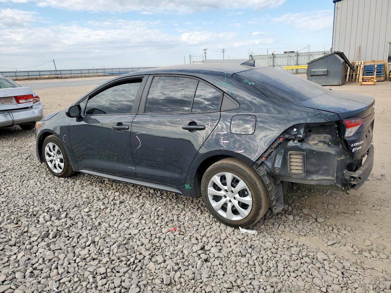 Toyota Corolla Le Image 12