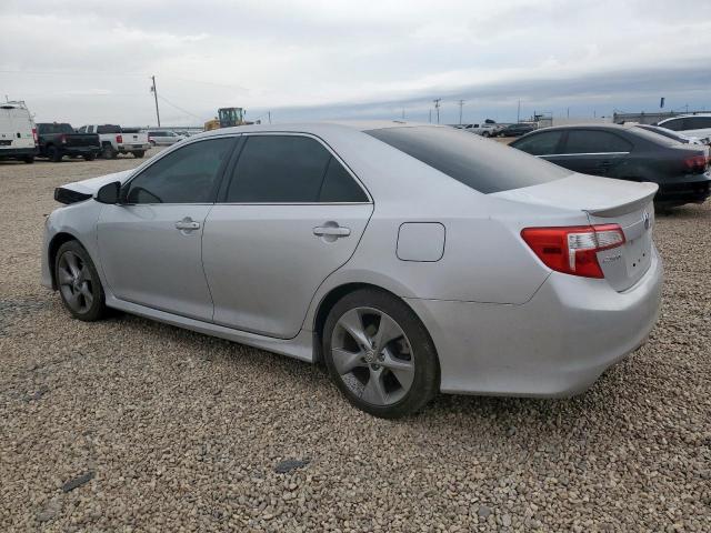 Toyota Camry Se Image 10
