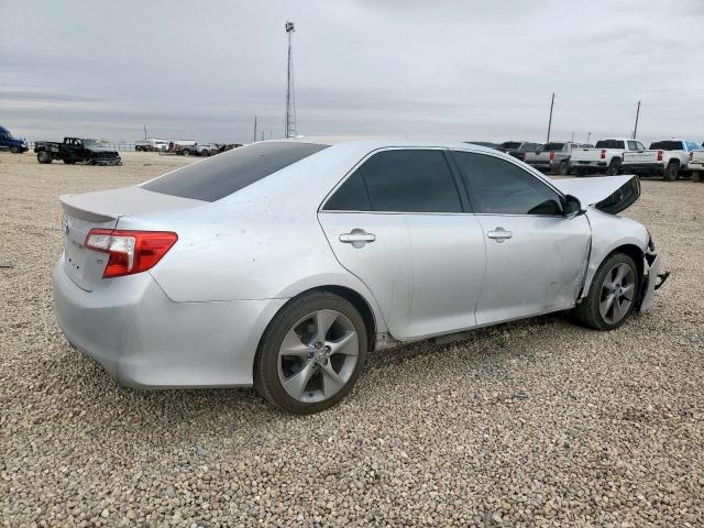 Toyota Camry Se Image 2
