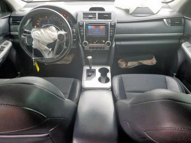 Toyota Camry Se Image 9