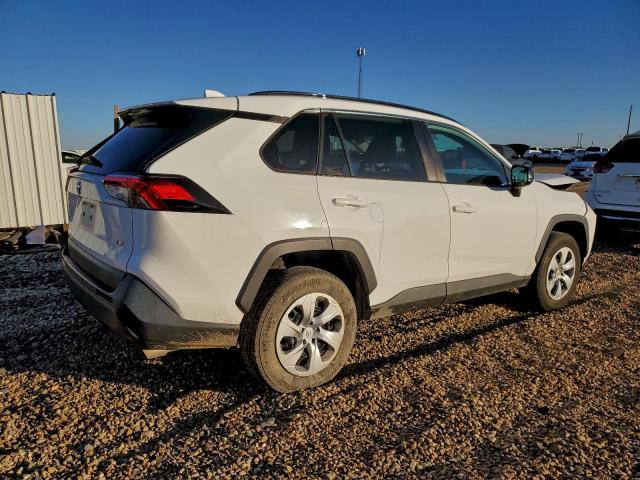 Toyota RAV4 Le Image 4