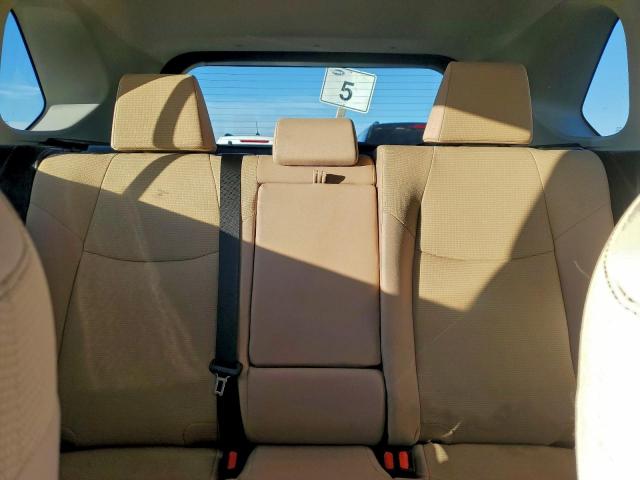 Toyota RAV4 Le Image 5