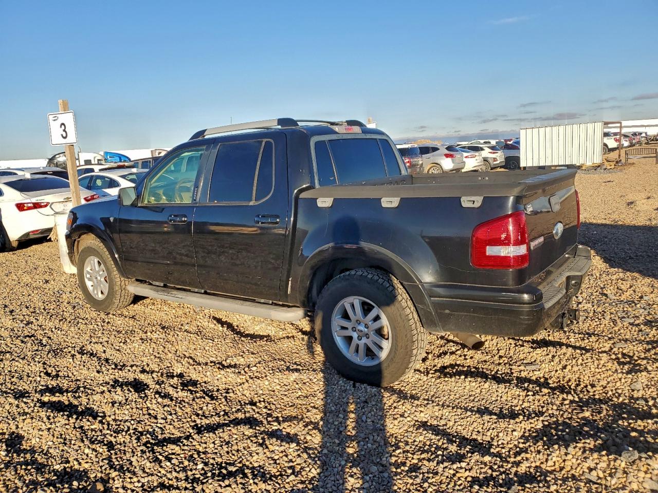 Ford Explorer Limited Image 12