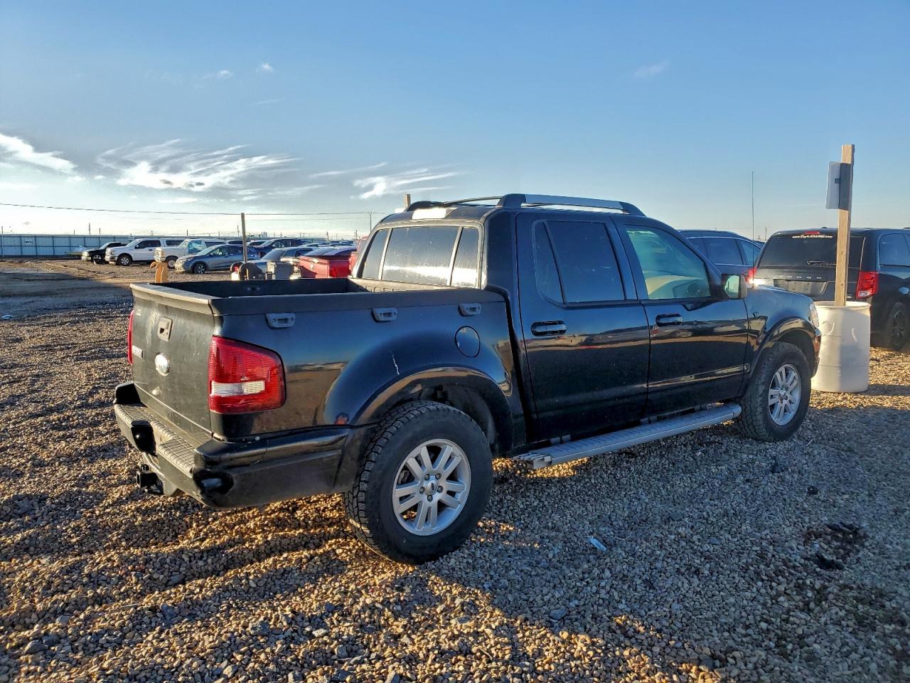 Ford Explorer Limited Image 9