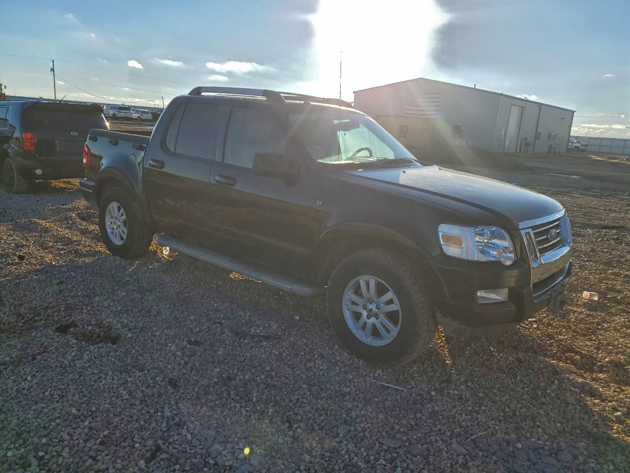 Ford Explorer Limited Image 2