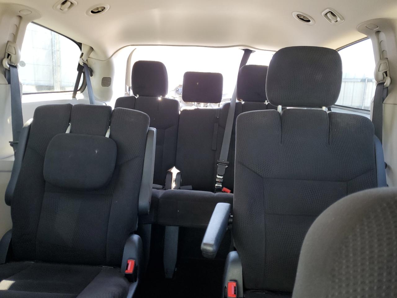 Dodge Caravan Se Image 8