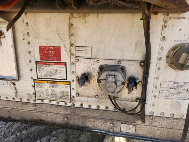 Great Dane Trailer Image 10