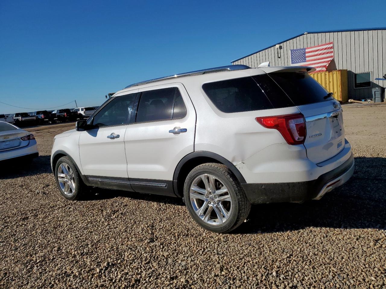 Ford Explorer Limited Image 2