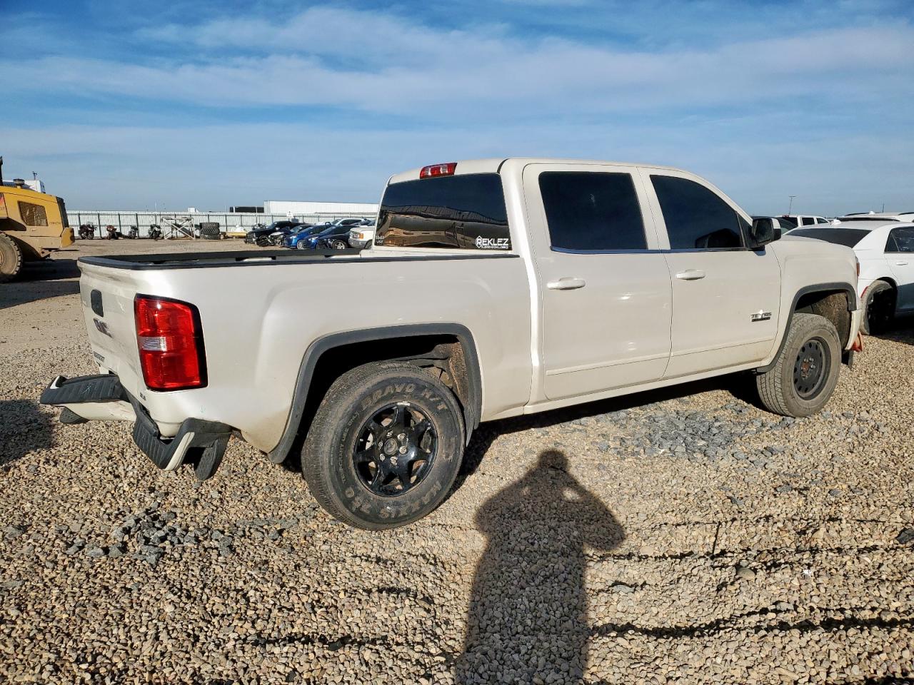 GMC Sierra C1500 Sle Image 9