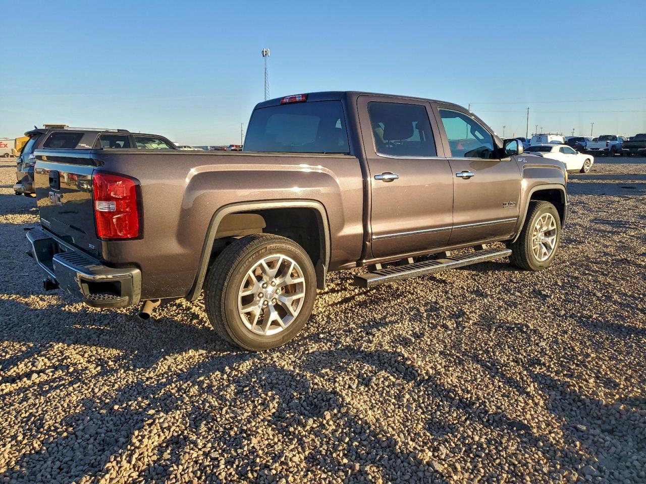 GMC Sierra K1500 Slt Image 2