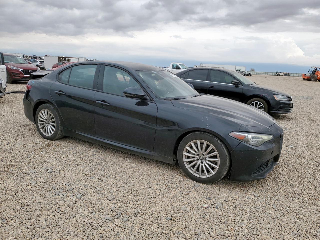 Alfa Romeo Giulia Image 5