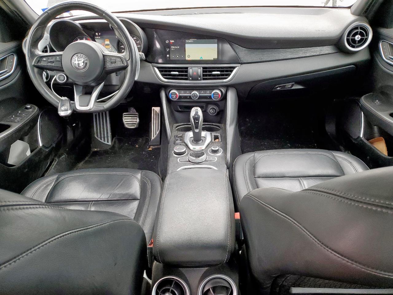 Alfa Romeo Giulia Image 4