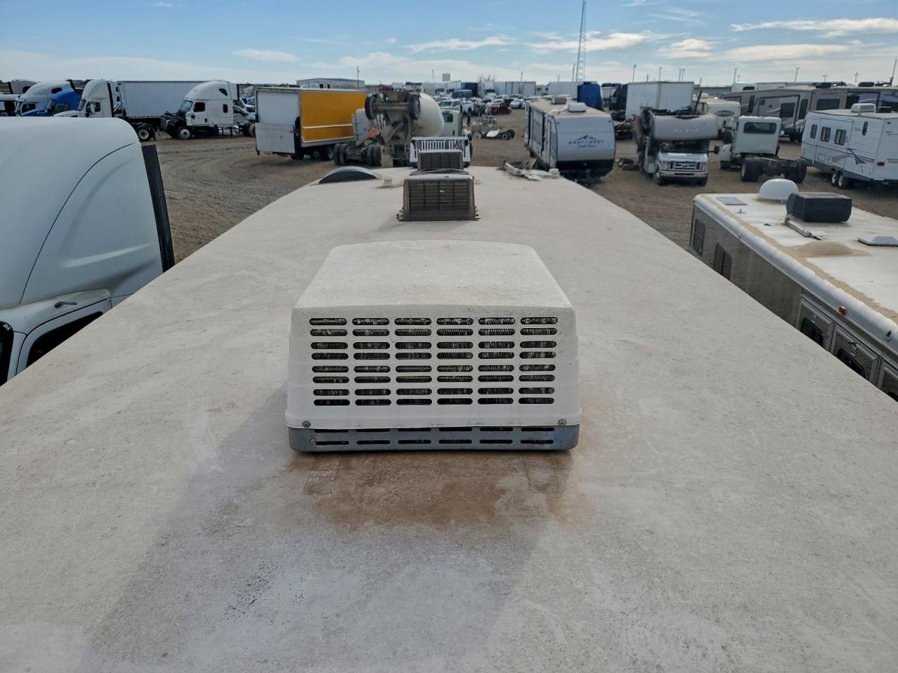 Other Trailer 39 Image 5