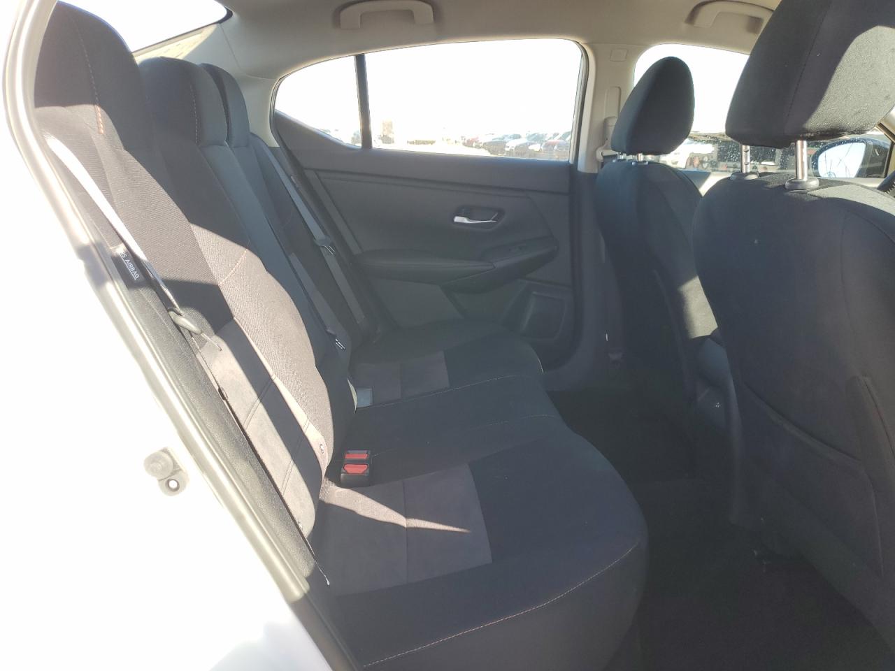 Nissan Sentra Sr Image 9