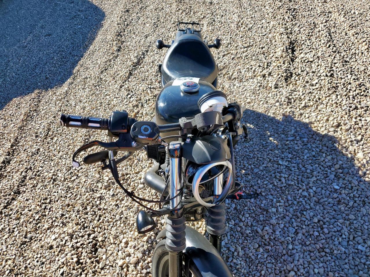 Harley-Davidson Xl Iron 883 Image 3