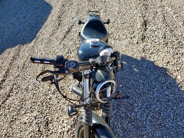 Harley-Davidson Xl Iron 883 Image 3