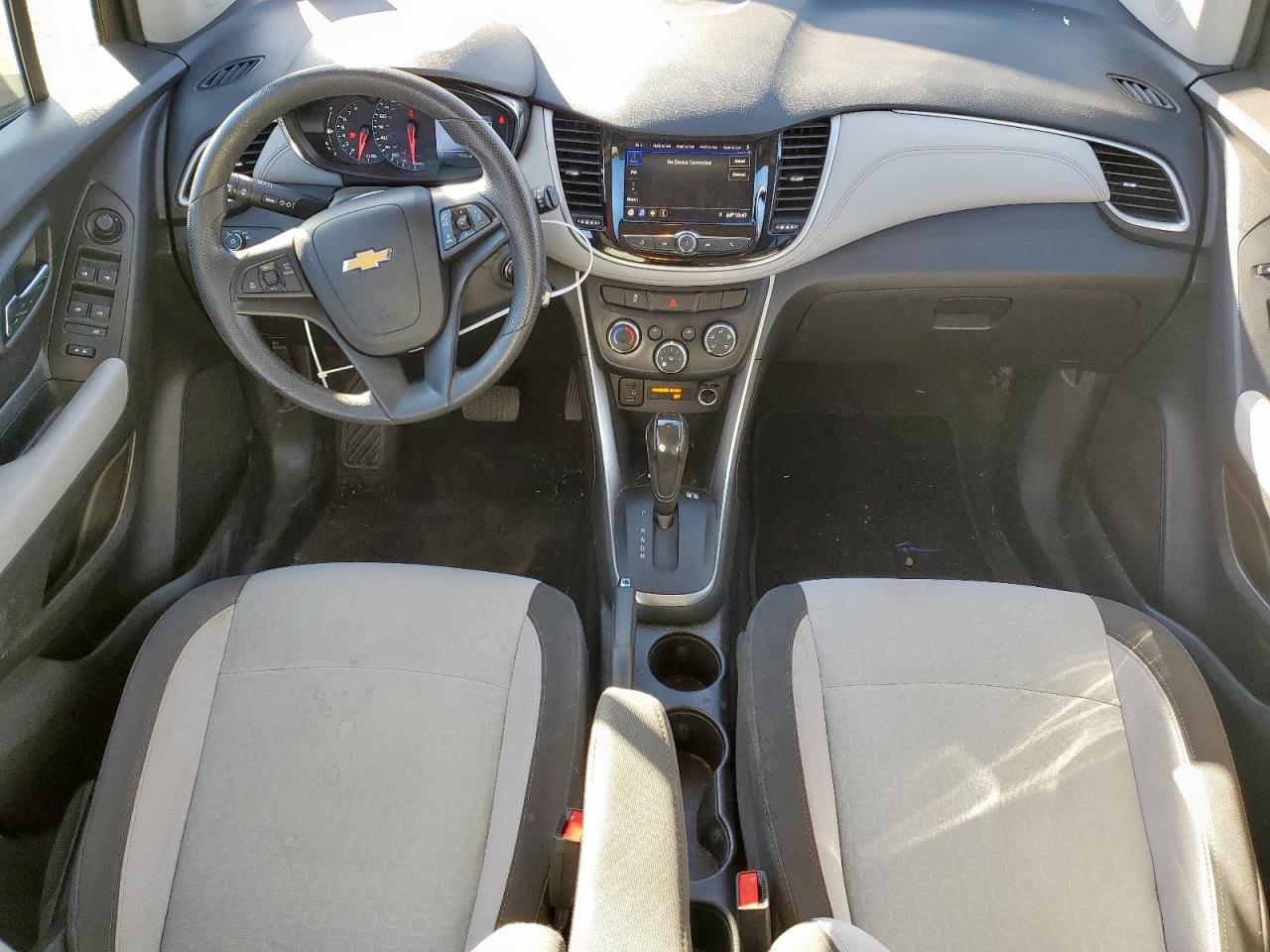 Chevrolet Trax Ls Image 4