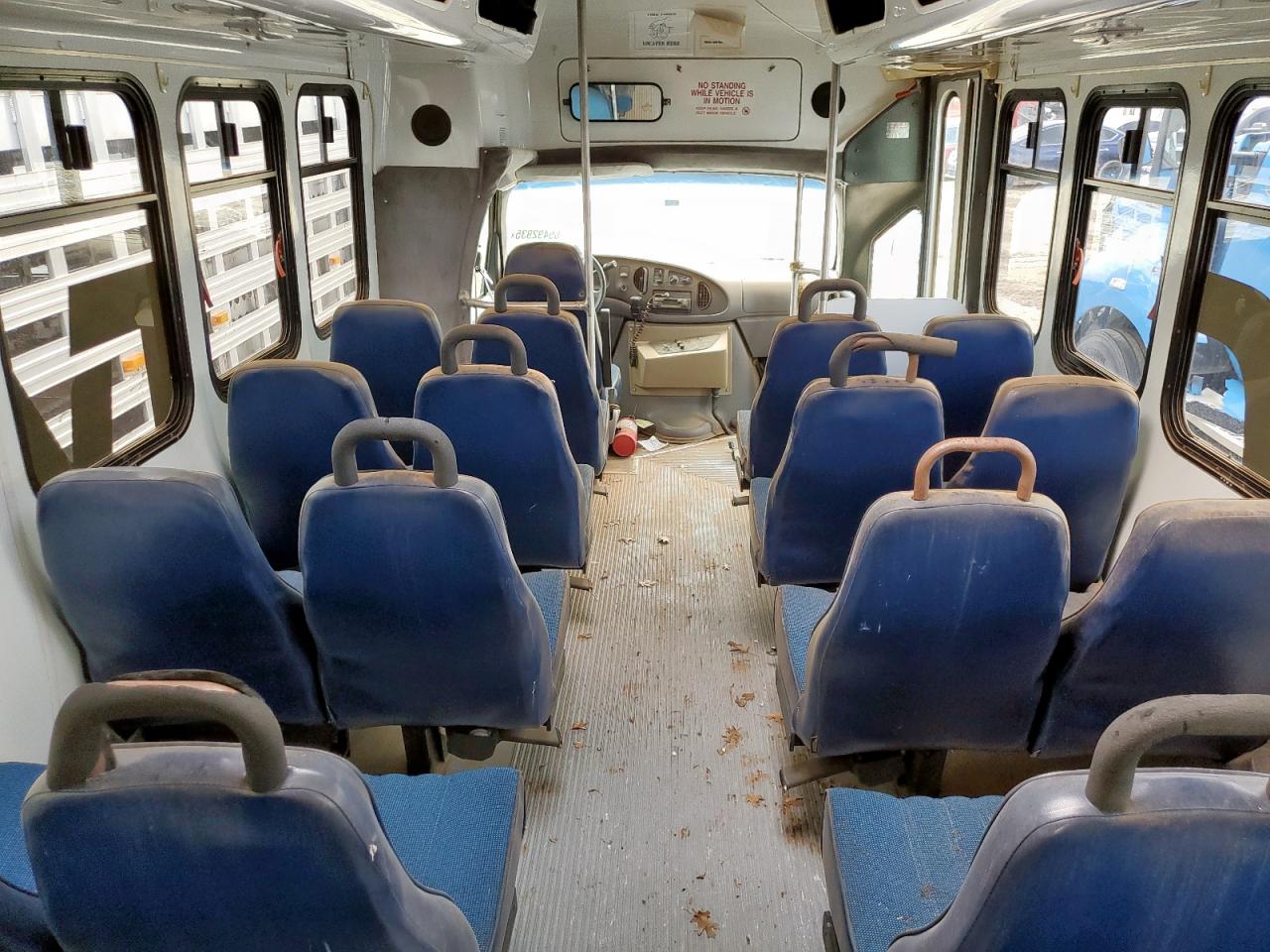 Ford Econoline E450 Super Duty Cutaway Van Rv Image 11