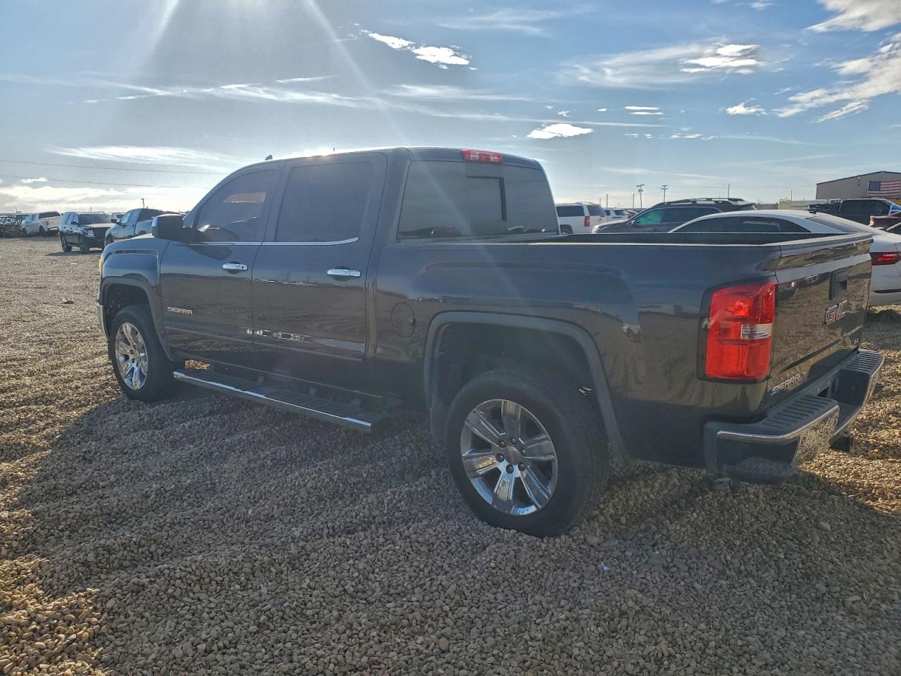 GMC Sierra C1500 Sle Image 3